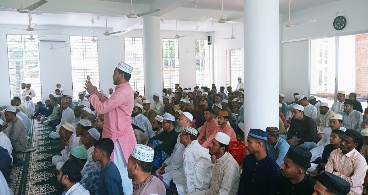 শিশু কিশোদের আজ বড় আনন্দের দিন,আজ মহানবীর (সাঃ)এর জন্মদিন